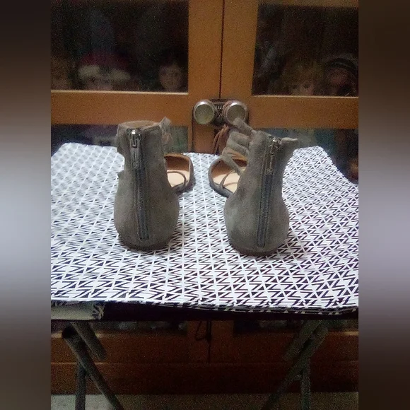 Jessica Simpson Suede Flats - Picture 9 of 16